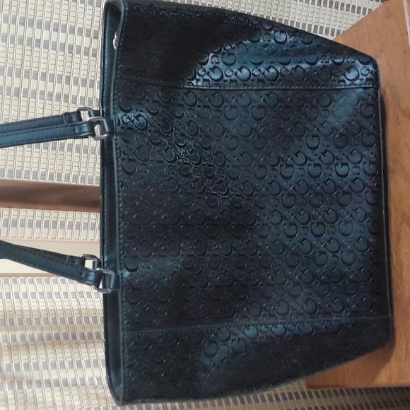 Guess Signature Logo Print Purse - Picture 4 of 11